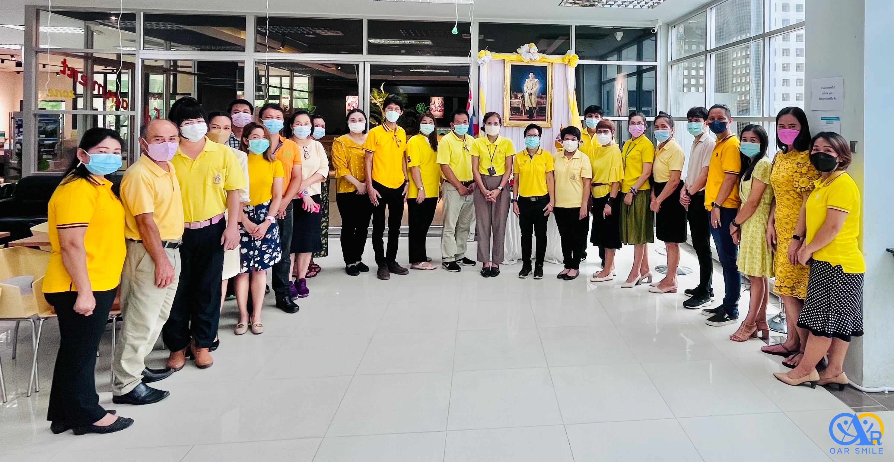 ลงนามถวายพรพร พระบาทสมเด็จพระวชิรเกล้าเจ้าอยู่หัว