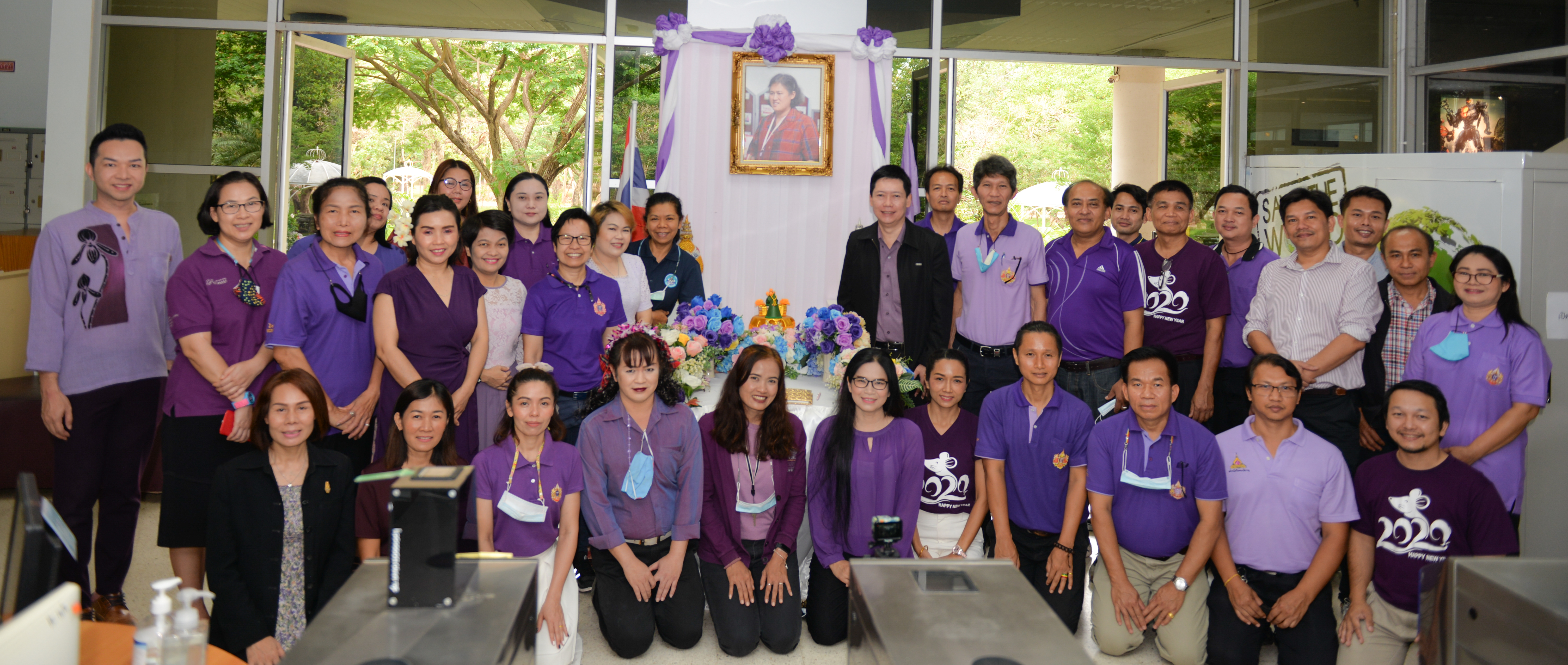 ลงนามถวายพระพรชัยมงคล สมเด็จพระกนิษฐาธิราชเจ้า กรมสมเด็จพระเทพรัตนราชสุดาฯ สยามบรมราชกุมารี