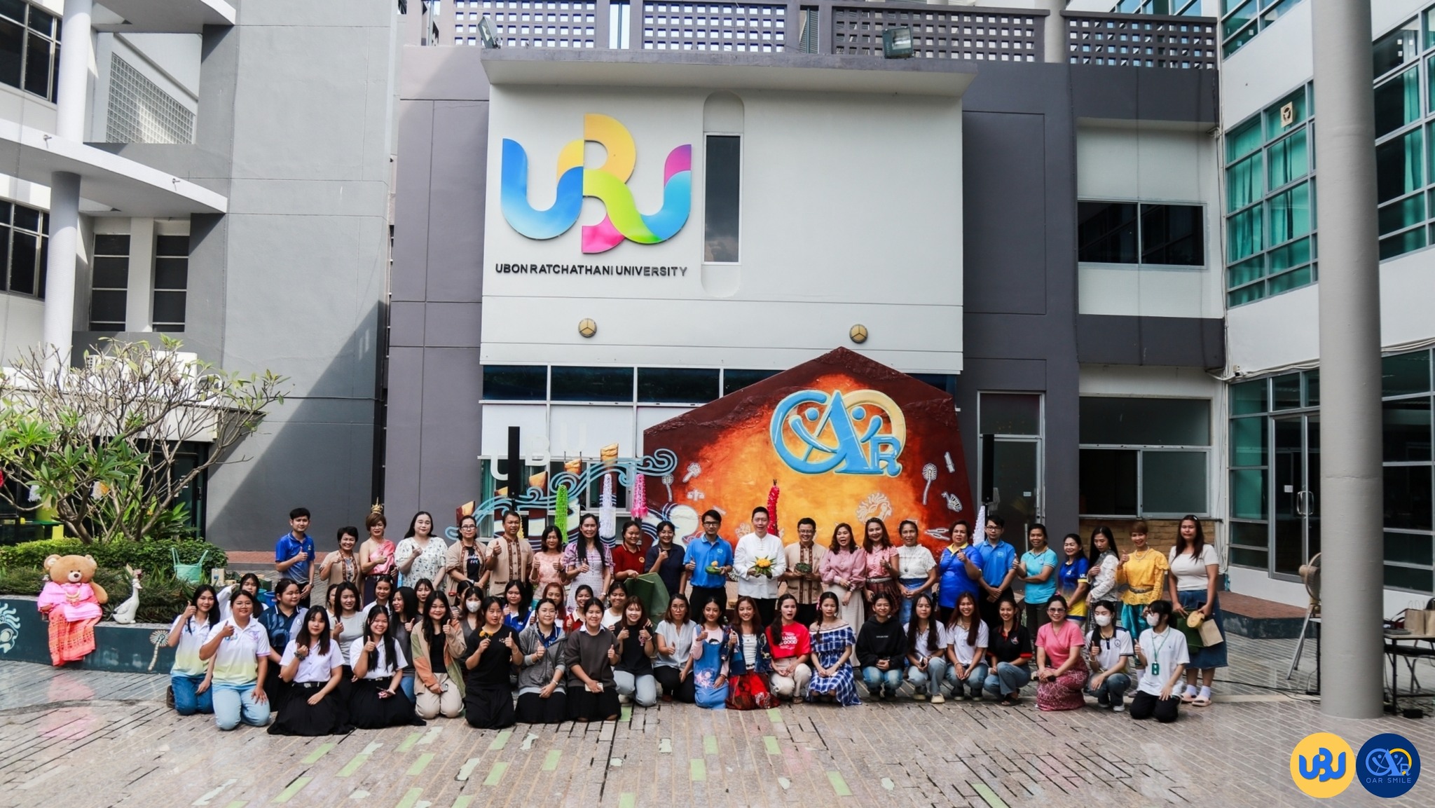 ประดิษฐ์กระทง อนุรักษ์ประเพณีที่เป็นมิตรต่อสิ่งแวดล้อม