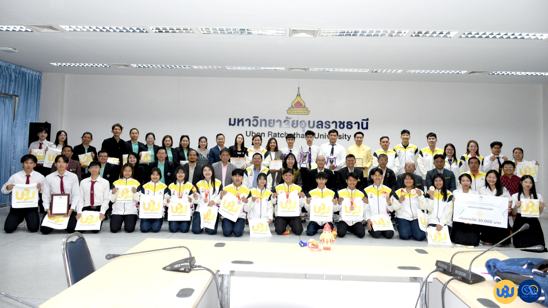 อธิการบดีชื่นชมและแสดงความยินดีกับรางวัลห้องสมุดสถาบันอุดมศึกษาดีเด่น ปี 2567