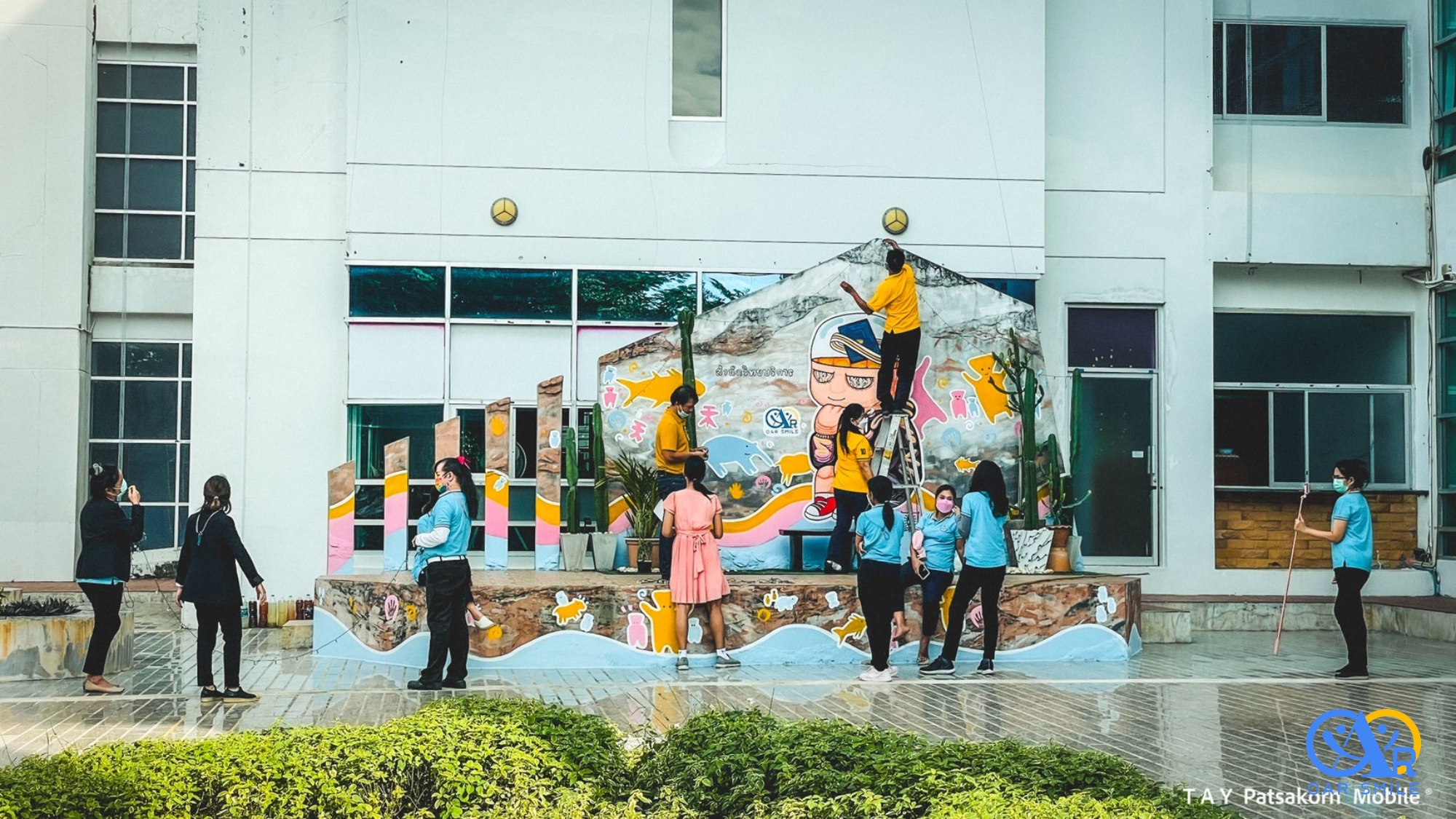 สำนักวิทยบริการตกแต่งสถานที่เพื่อส่งความสุขและแสดงความยินดี