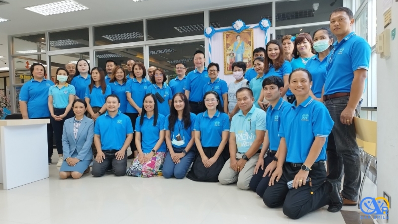 ลงนามถวายพระพร สมเด็จพระนางเจ้าสิริกิติ์ พระบรมราชินีนาถ พระบรมราชชนนีพันปีหลวง